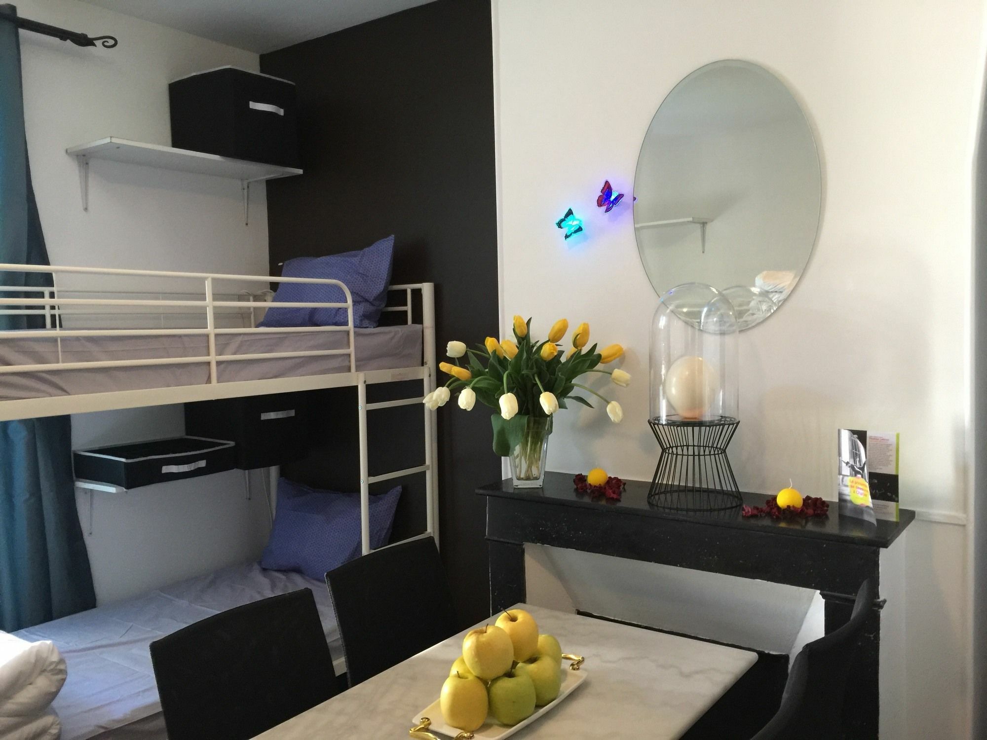 A Parisian Boutique Hotels Exterior photo